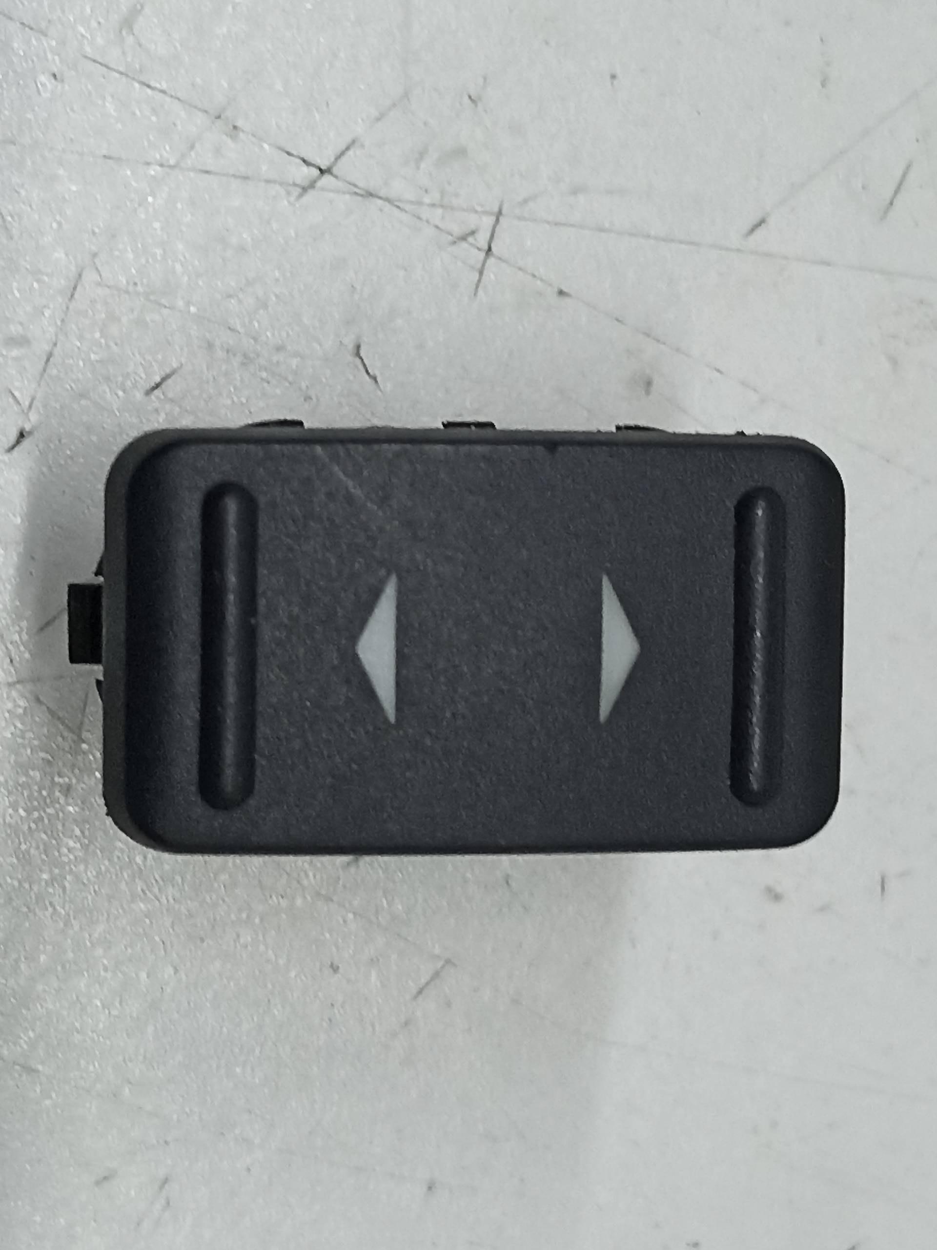 FORD Kuga 2 generation (2013-2020) Rear Right Door Window Control Switch 7M5T14529AA 24334421