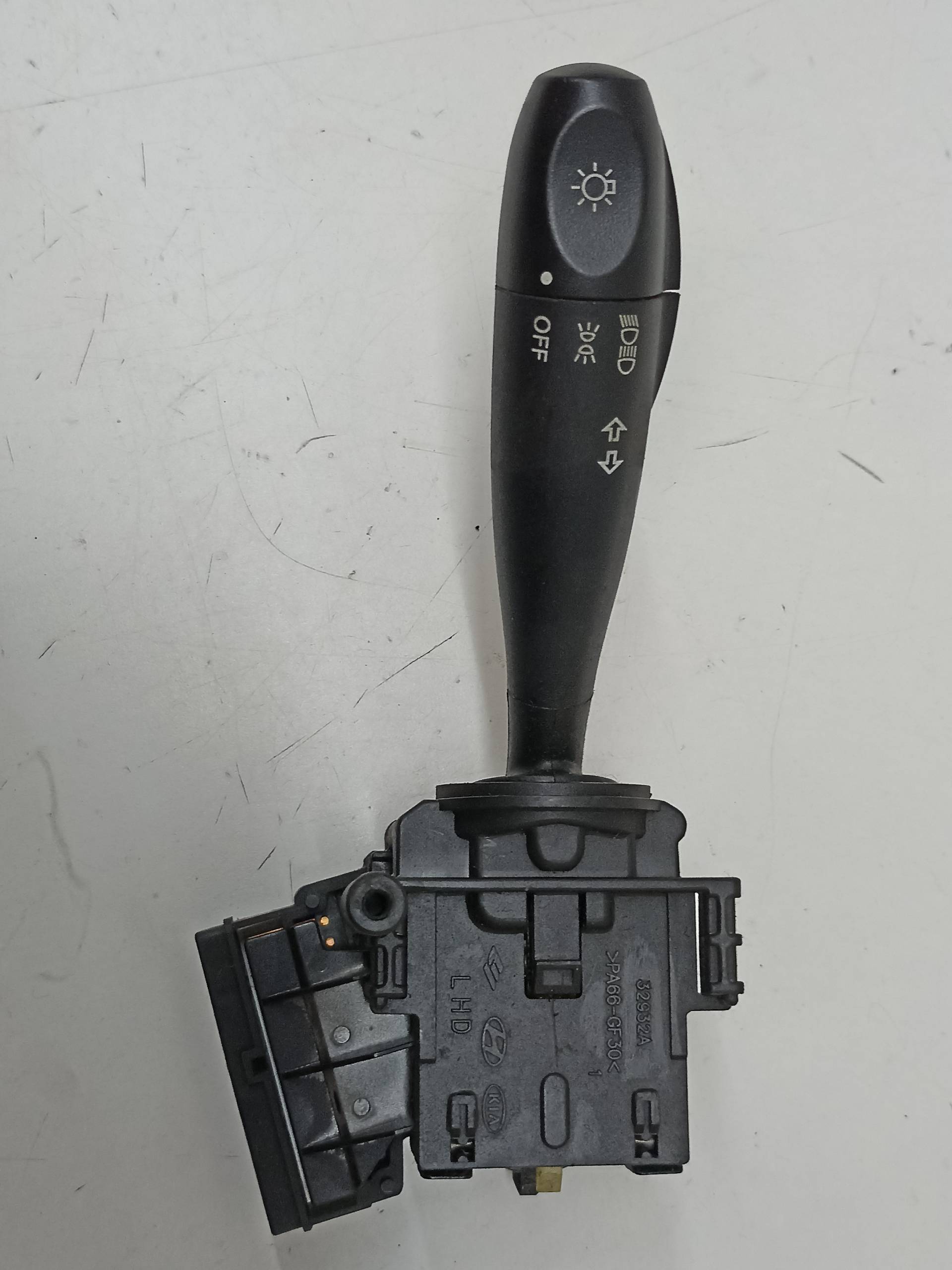 KIA Picanto 1 generation (2004-2011) Ovládacia jednotka vypínača svetlometu 32932A, 30537956105333, 105 24313941