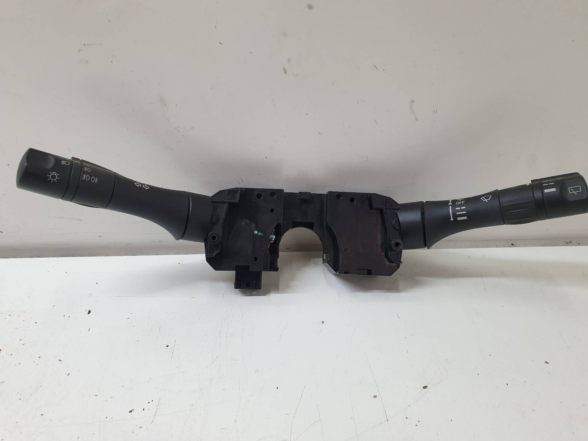 NISSAN Juke YF15 (2010-2020) Afbrydere 14A01 24337884