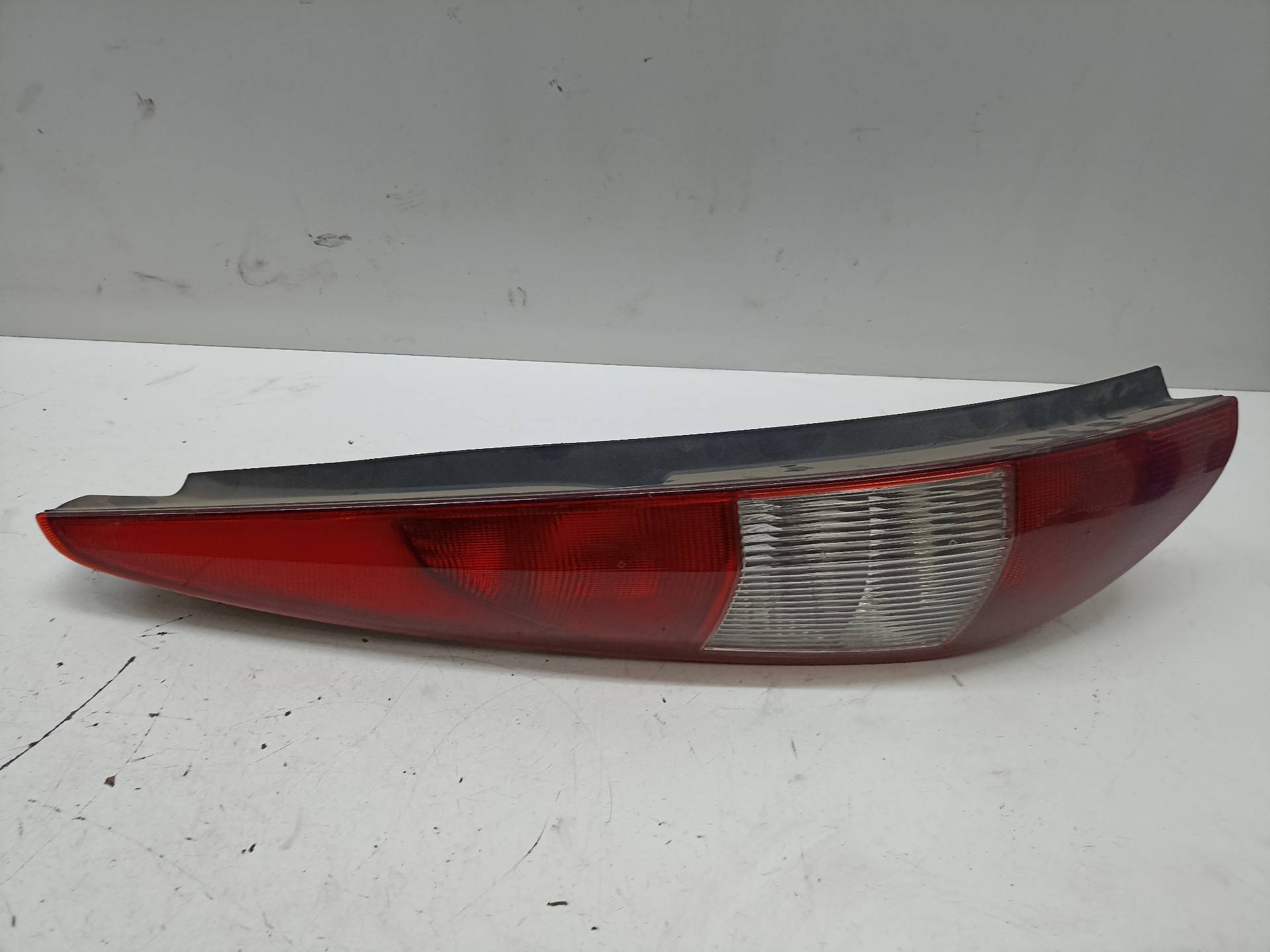 FORD Mondeo 3 generation (2000-2007) Rear Left Taillight 21212723094 24310645