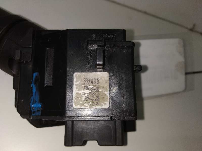 NISSAN Almera N16 (2000-2006) Headlight Switch Control Unit 25540AV620 24320781