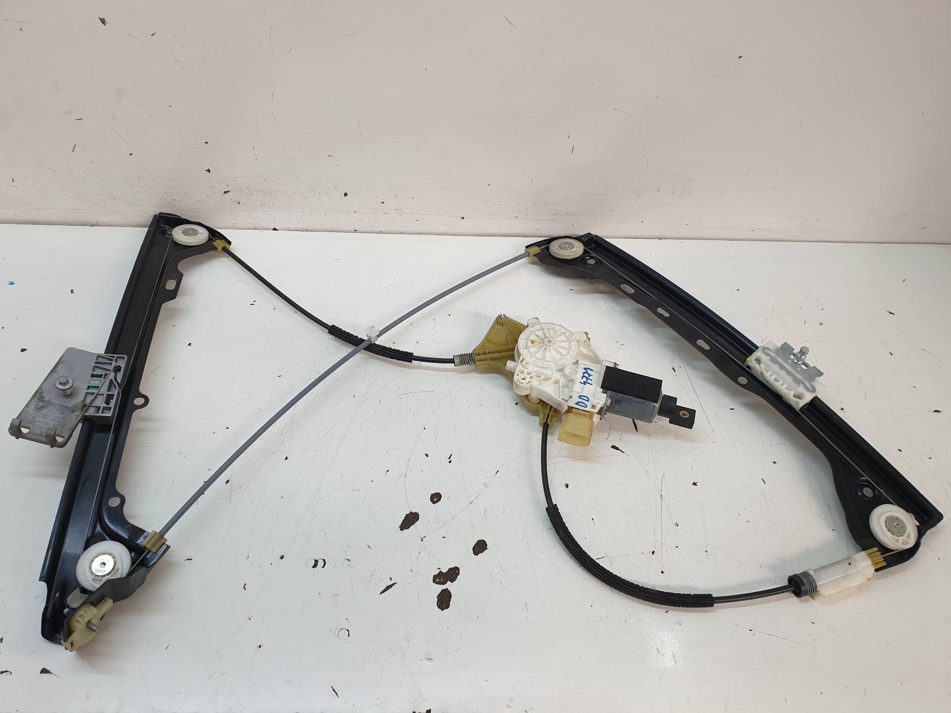 BMW 3 Series E90/E91/E92/E93 (2004-2013) Front Right Door Window Regulator 51337193456 24335823