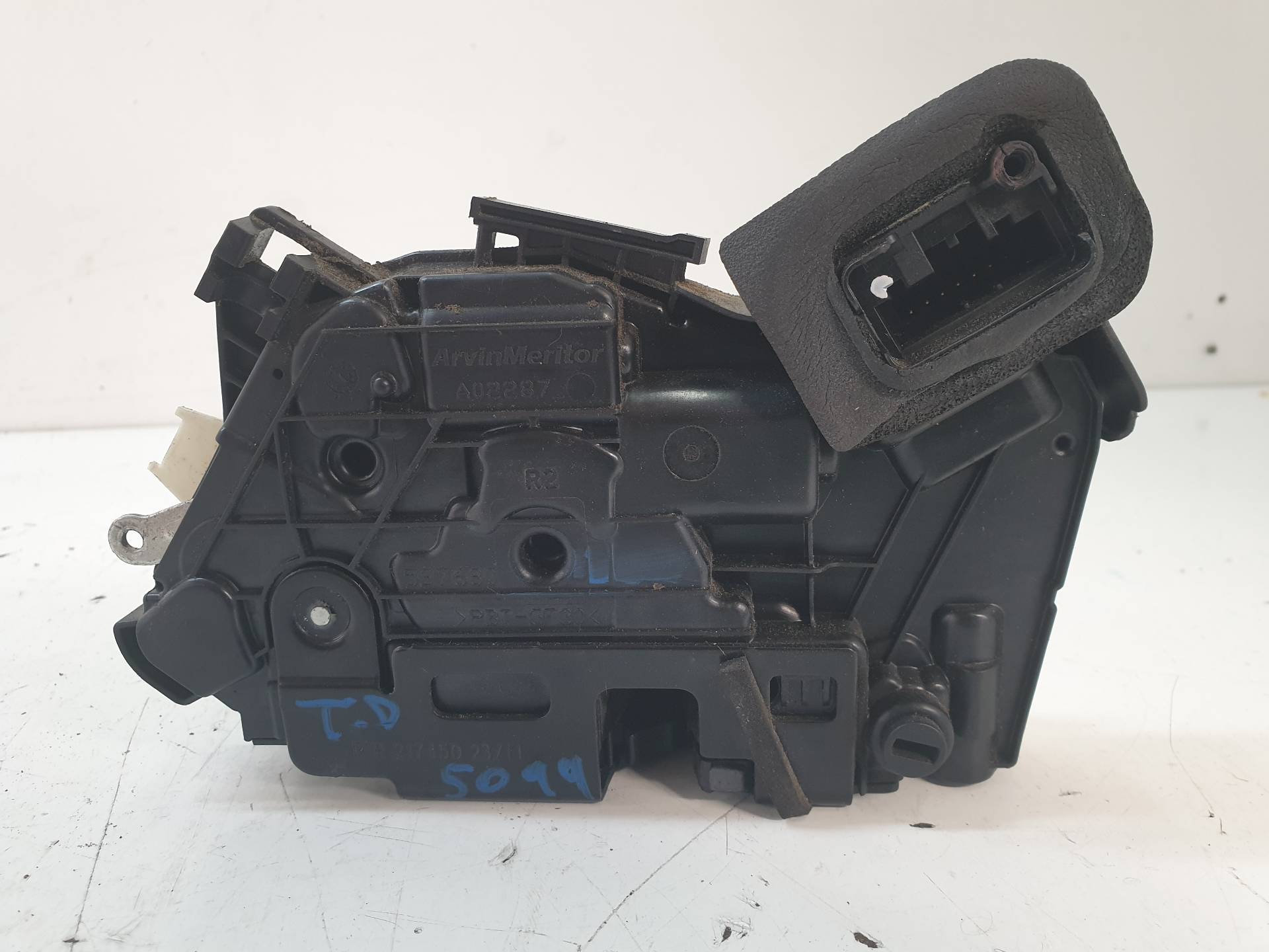 VOLKSWAGEN Polo 5 generation (2009-2017) Serrure de porte arrière droite 6R4839016 25570310