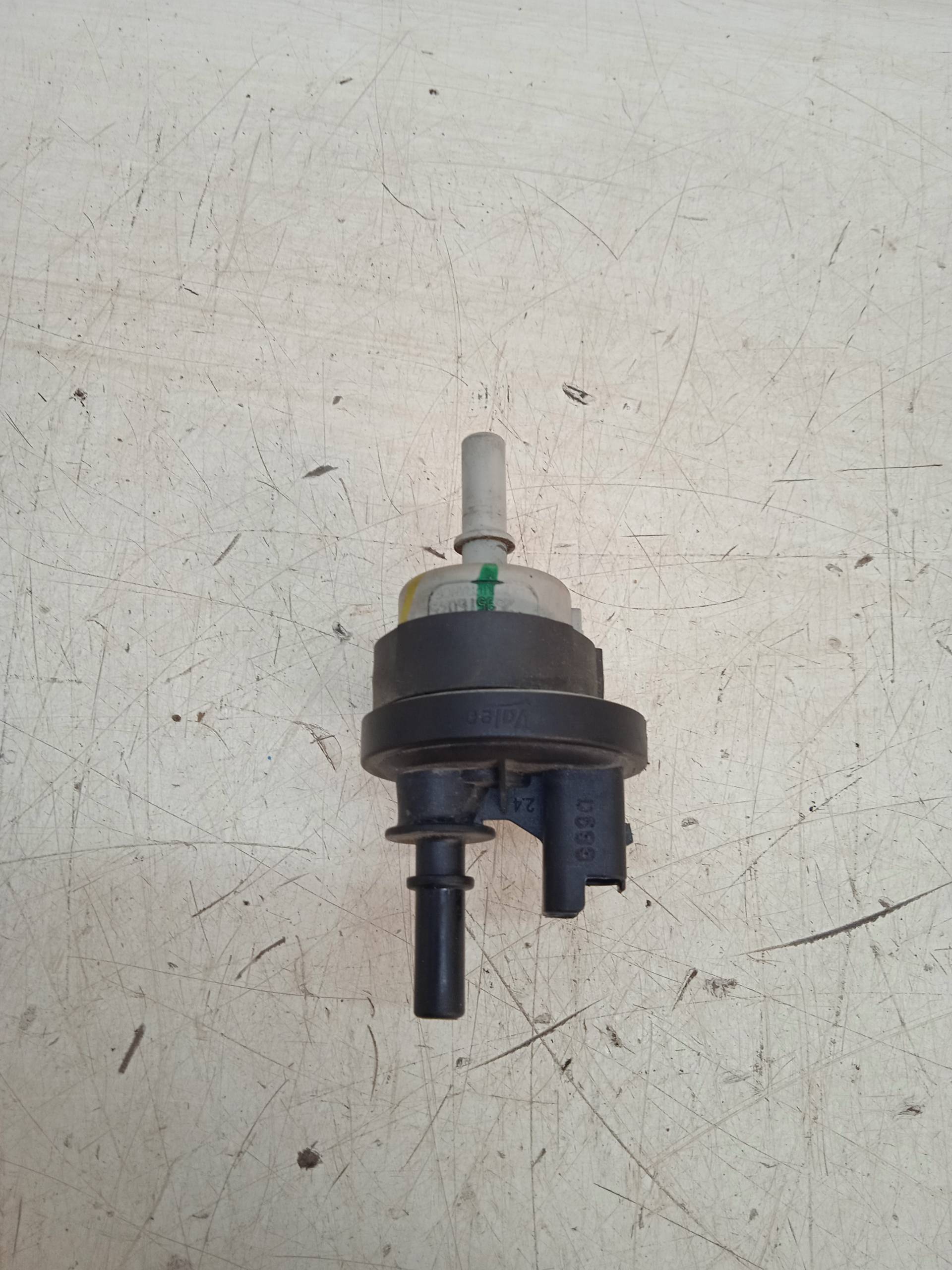 RENAULT Clio 4 generation (2012-2020) Solenoīda vārsts 269516045 24332996