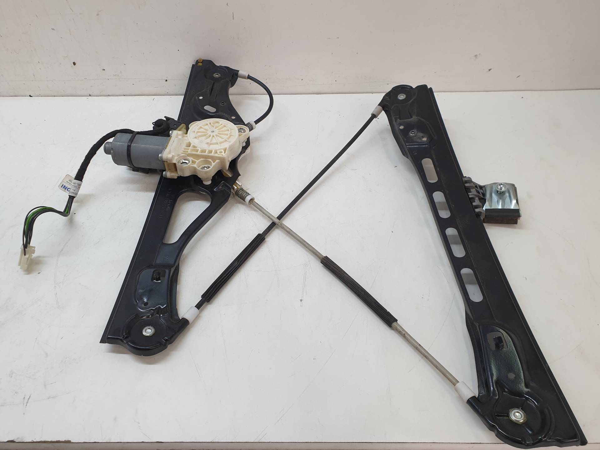 MERCEDES-BENZ E-Class W211/S211 (2002-2009) Front Left Door Window Regulator A2117200146 24332580