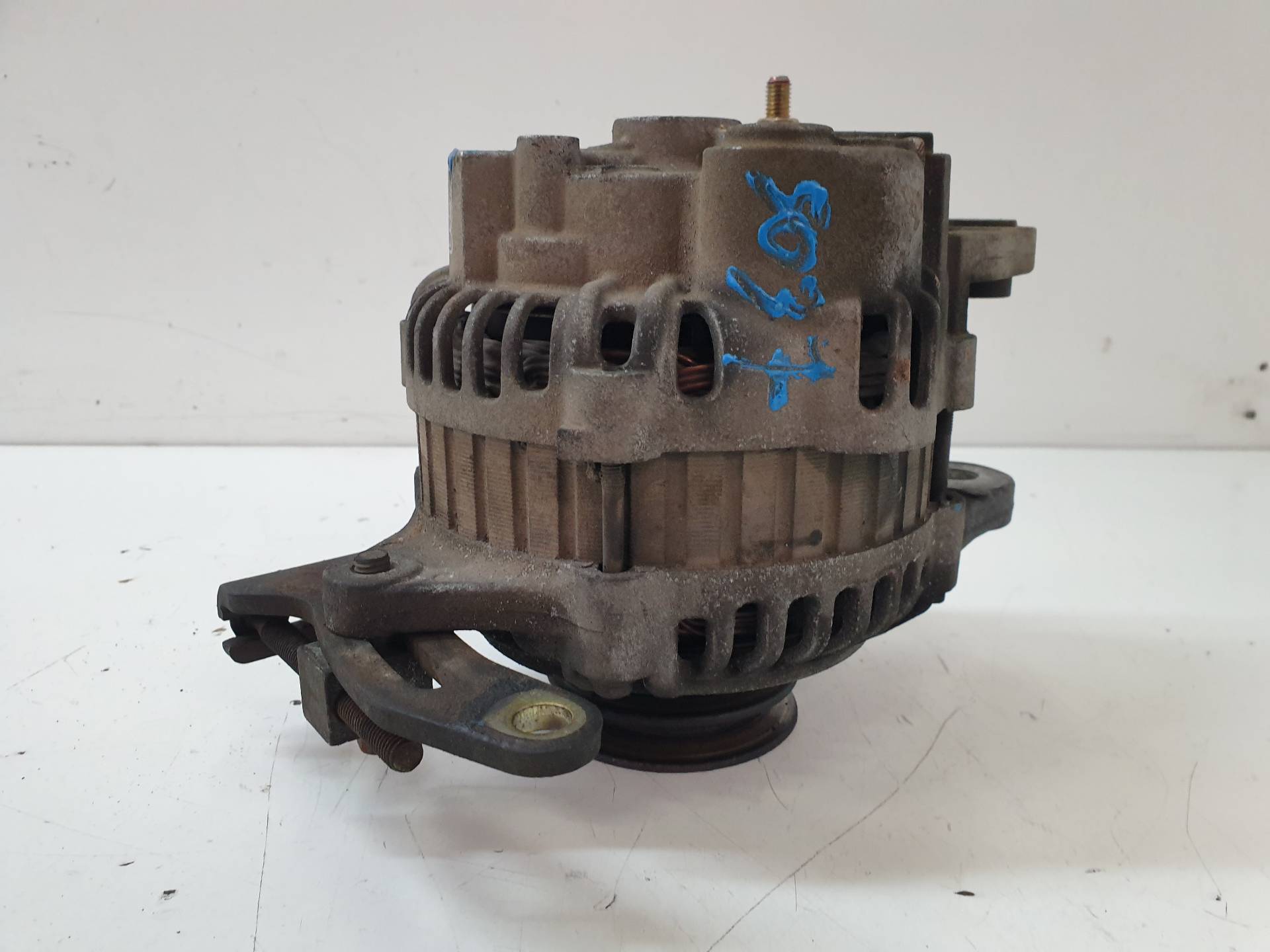 VOLKSWAGEN LT 1 generation (1975-1995) Alternator ME203546 25569523