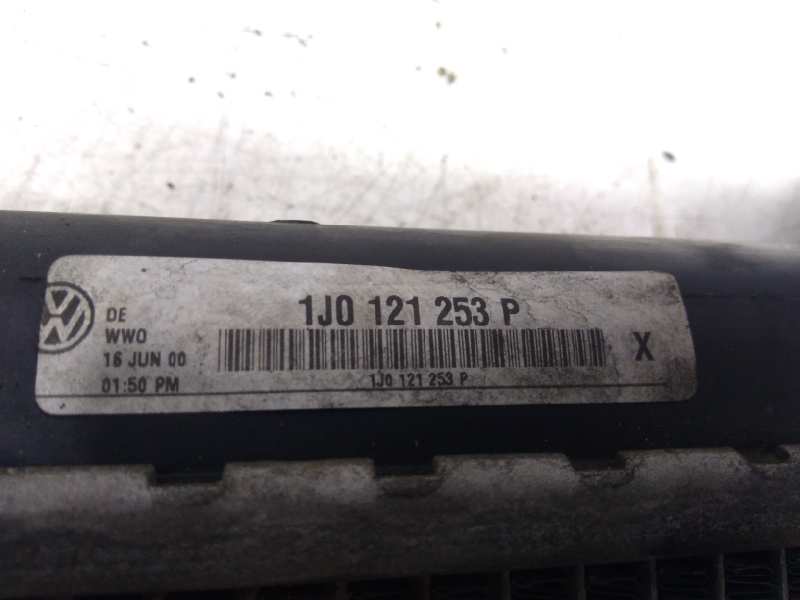 SKODA Octavia 1 generation (1996-2010) Охлаждающий радиатор 1J0121253P 24322202