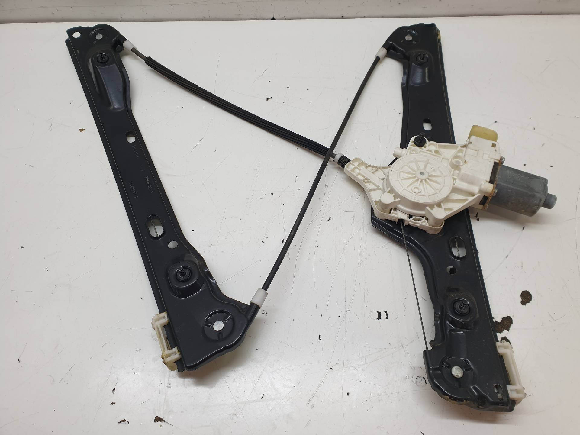 BMW 3 Series E90/E91/E92/E93 (2004-2013) Front Left Door Window Regulator 0130822226 24339366