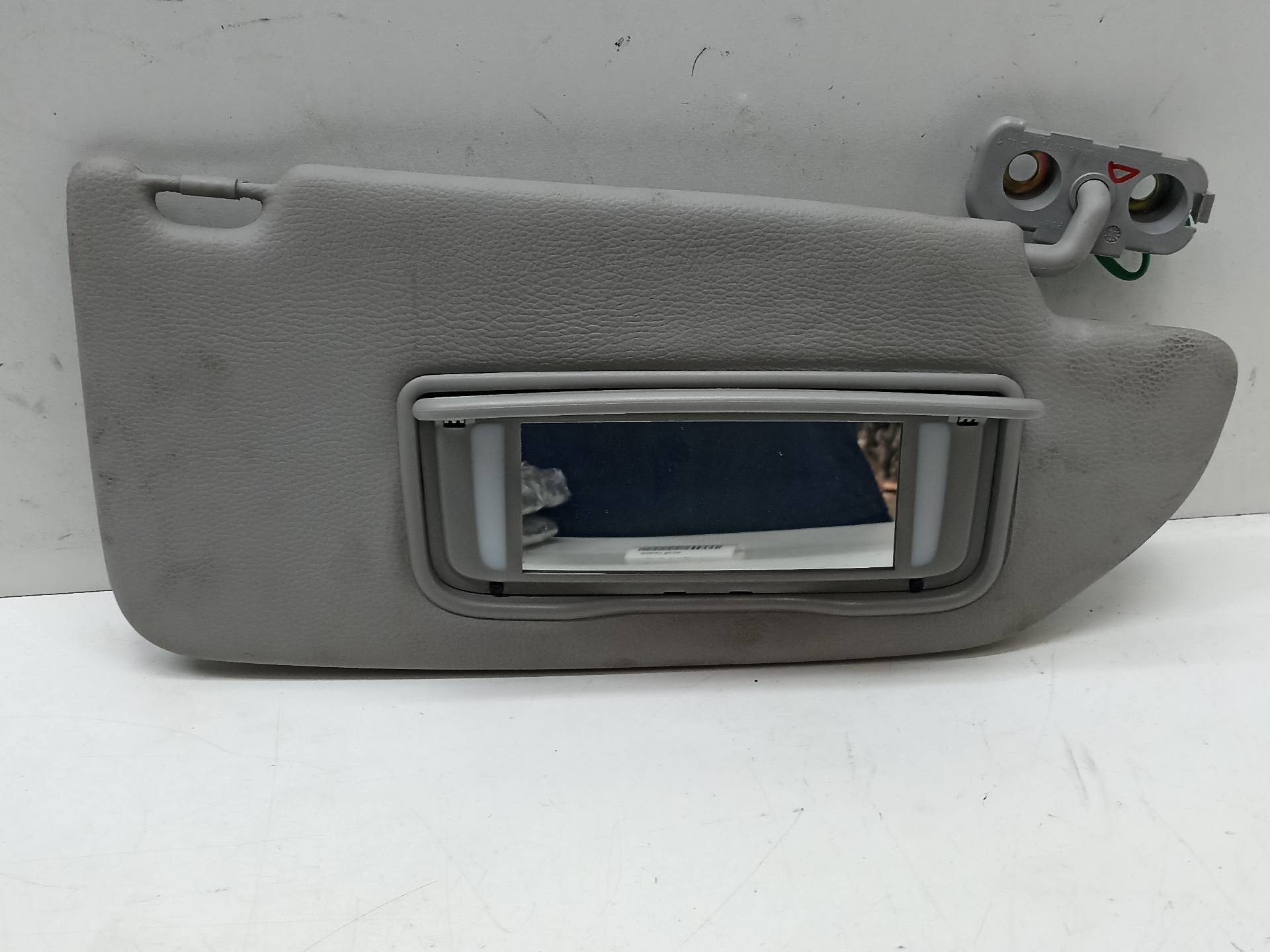 LEXUS S60 1 generation (2000-2009) Right Side Sun Visor 31067863135, 135 24313666