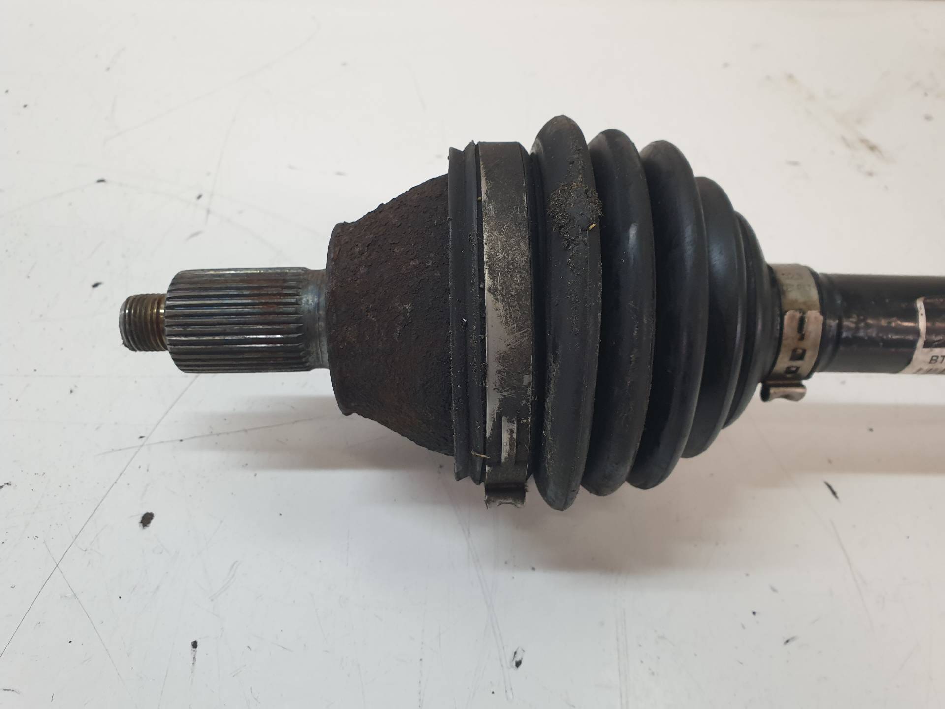 SEAT Ibiza 3 generation (2002-2008) Arbre de transmission avant gauche 6R0407761 25568518