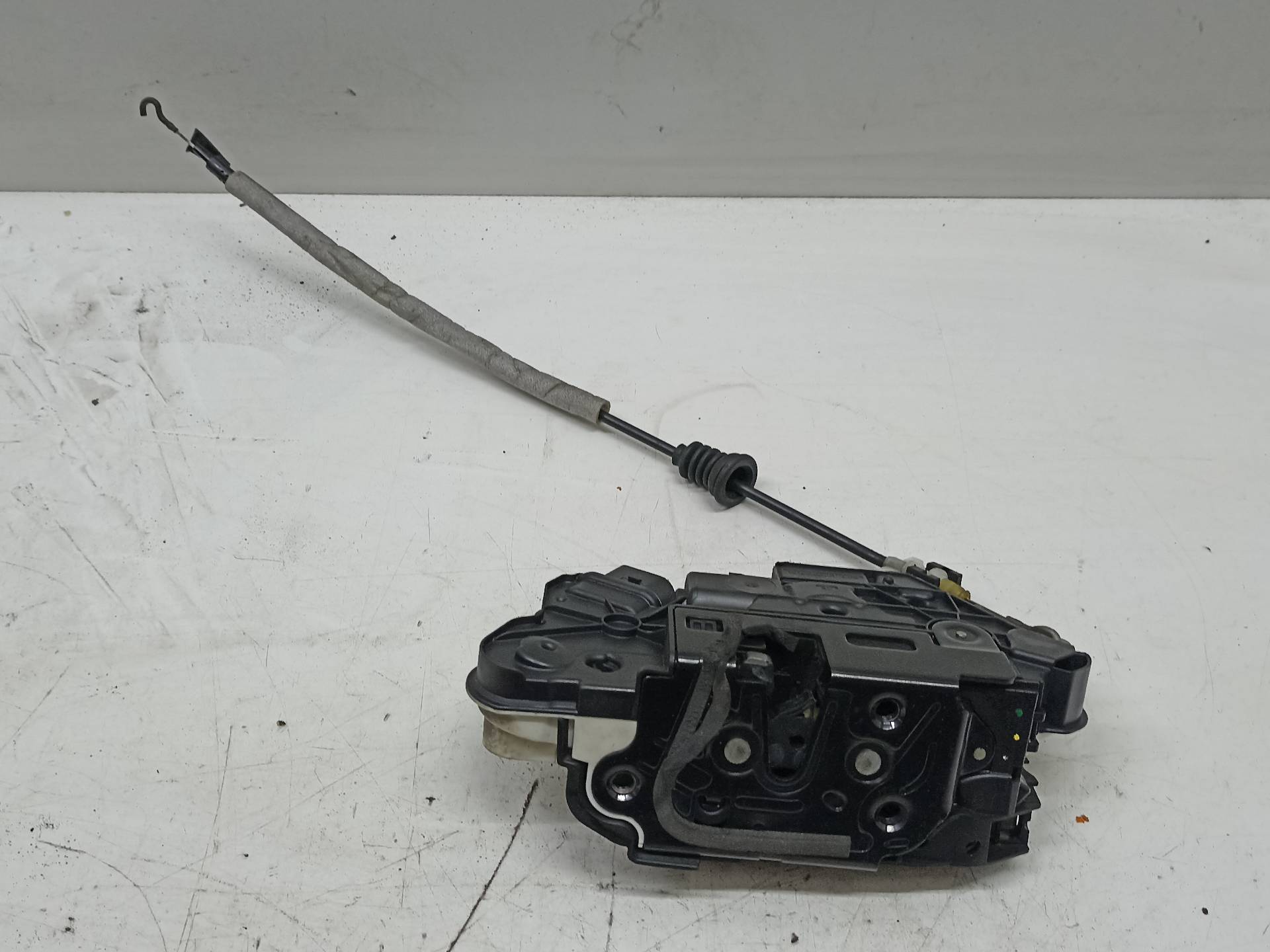 VOLKSWAGEN Tiguan 1 generation (2007-2017) Front Left Door Lock 5N1837015F 24313190