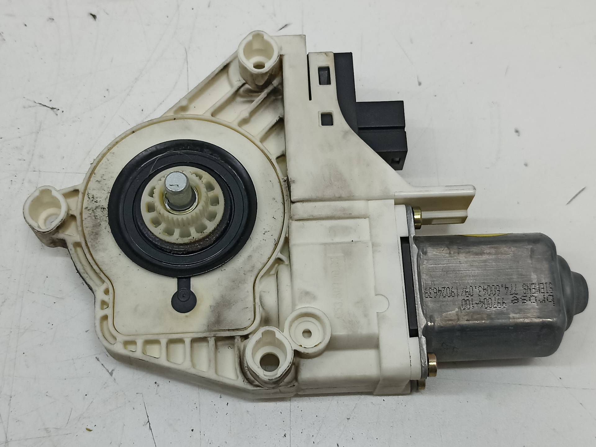 AUDI A6 C6/4F (2004-2011) Rear Right Door Window Control Motor 4F0959802A 24300975