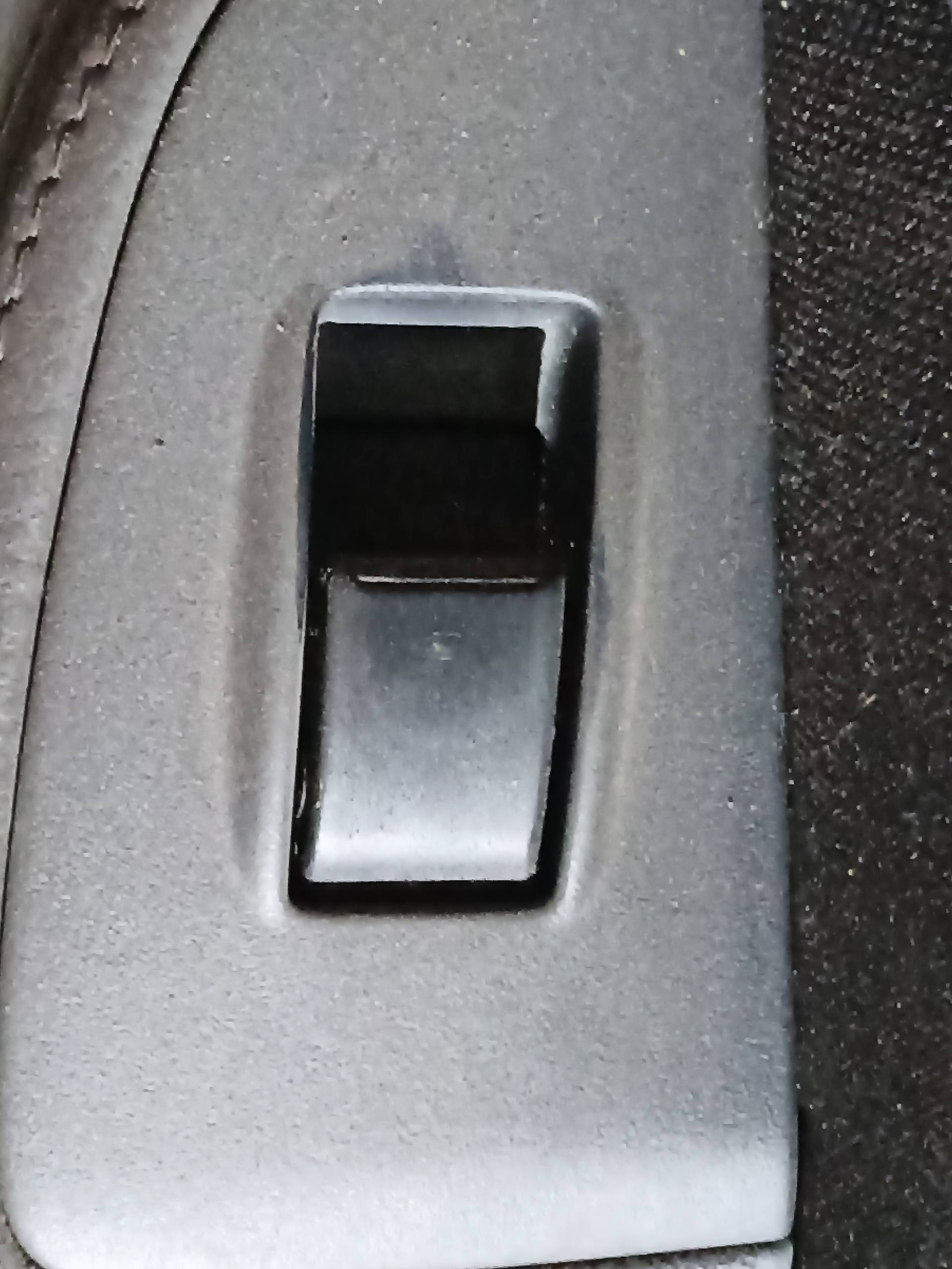 TOYOTA Avensis 2 generation (2002-2009) Кнопка стеклоподъемника передней правой двери 24335409