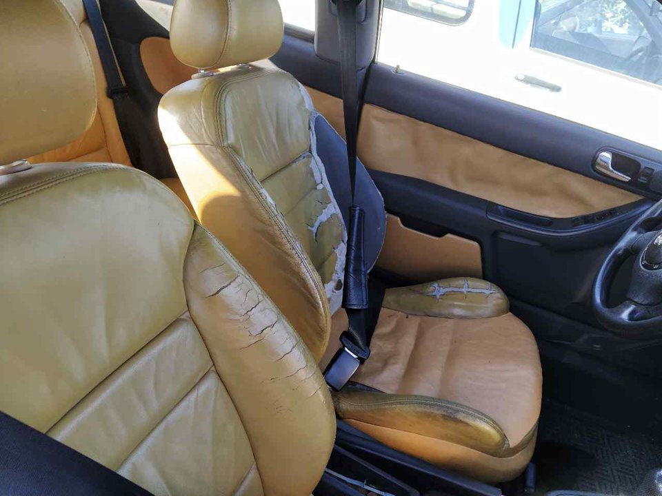 AUDI A3 8L (1996-2003) Front Left Seatbelt 25359521