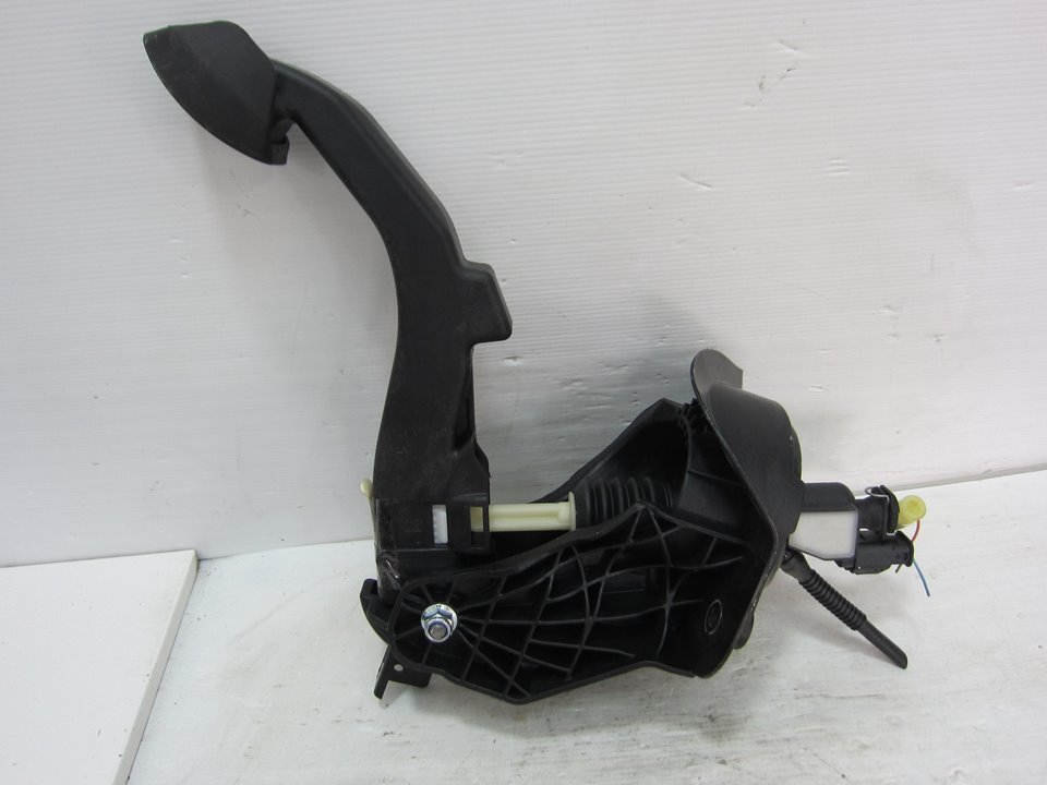 CITROËN C5 AirCross 1 generation (2017-2024) Clutch Pedal 9676728880 24934481