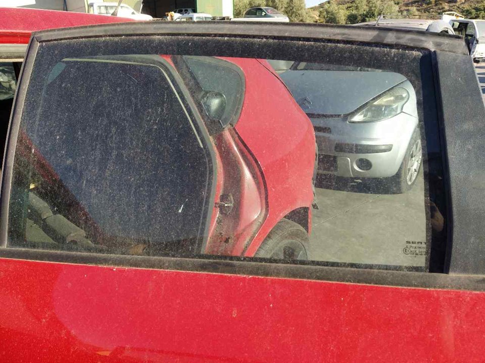 SEAT Leon 2 generation (2005-2012) Aizmugurējais kreisais durvju stikls 25324299