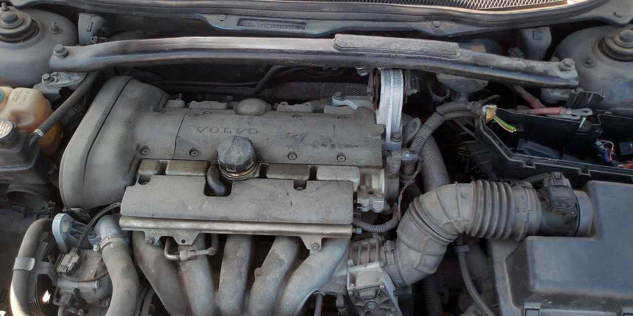 VOLVO S60 1 generation (2000-2009) Engine B5244S2 25438154