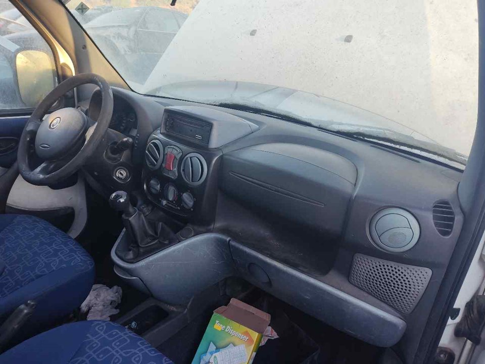 FIAT Doblo 1 generation (2001-2017) Наружная ручка передней правой двери 232884 21289654