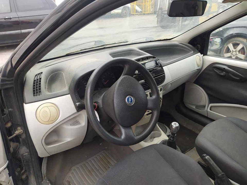 FIAT Punto 3 generation (2005-2020) Генератор 51714794 25088448