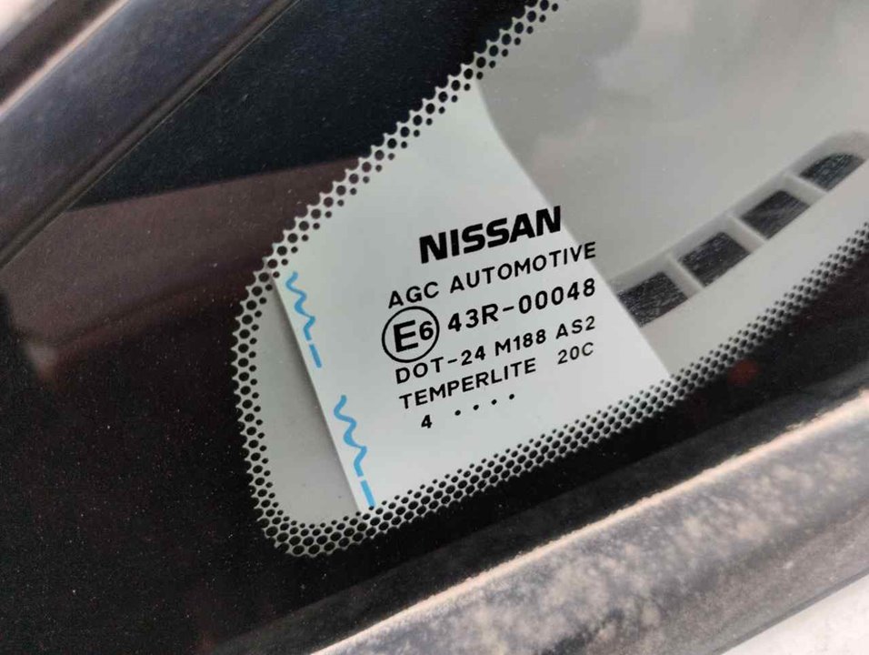 NISSAN Note E12 (2013-2021) Фортка передняя левая 43R00048 25330853