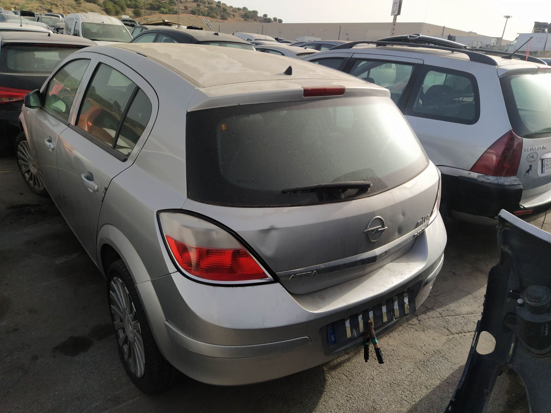 OPEL Astra H (2004-2014) Jobb hátsó ajtó zárja 25741281