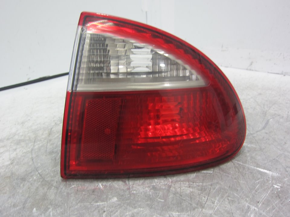 SEAT Leon 1 generation (1999-2005) Rear Right Taillight Lamp 1M6945112 21275144