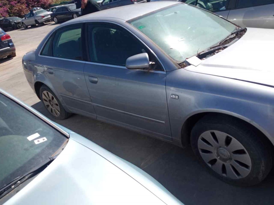 AUDI A4 B7/8E (2004-2008) Сиденье переднее правое 25413860