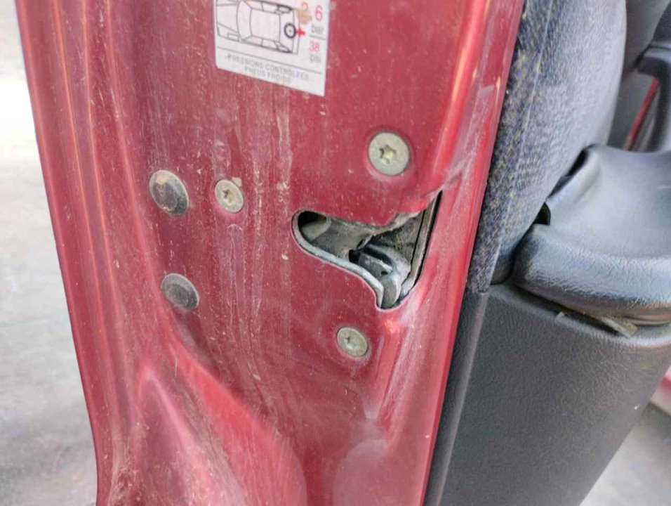 CITROËN Xsara 1 generation (1997-2004) Front Left Door Lock 25381631