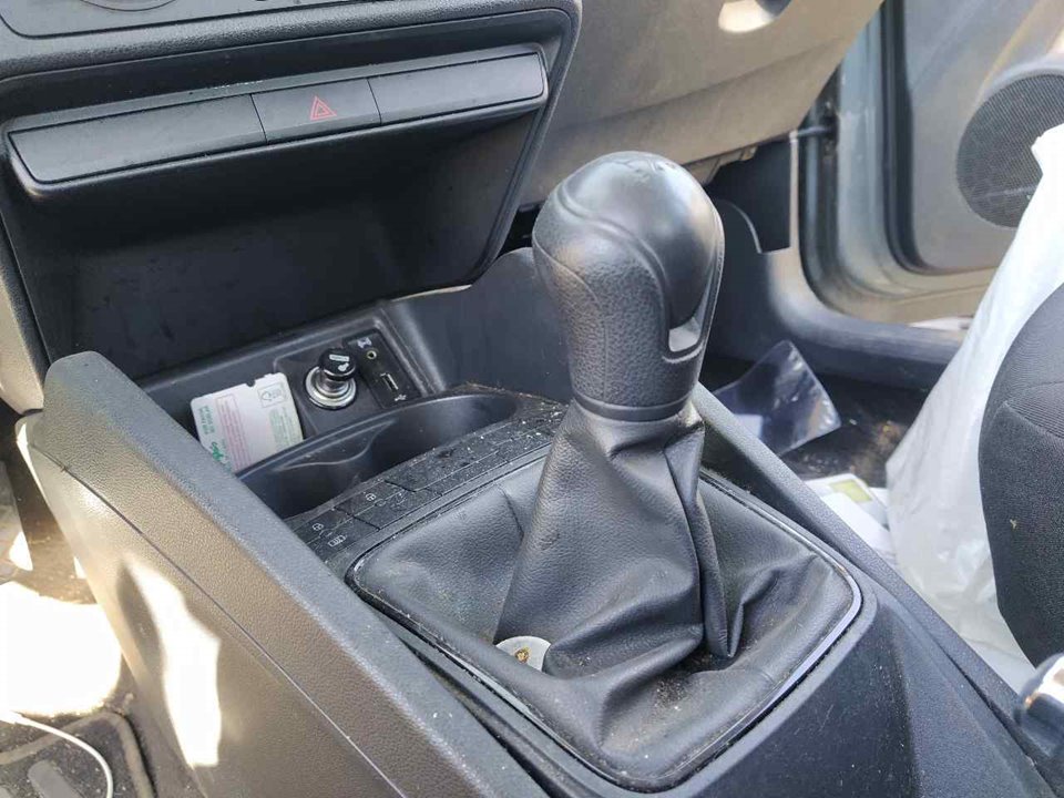 SEAT Ibiza 4 generation (2008-2017) Gear Shifting Knob 25377349