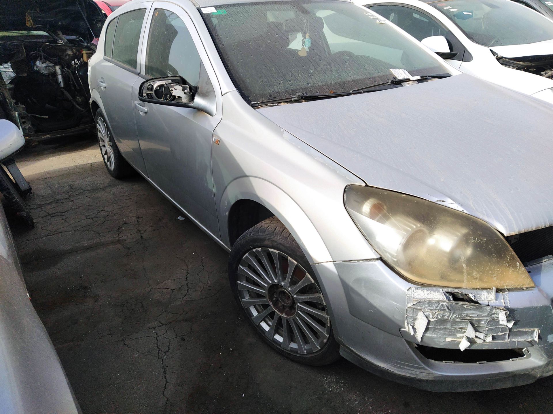 OPEL Astra H (2004-2014) Priekinių kairių durų stiklo pakelėjas 25741393