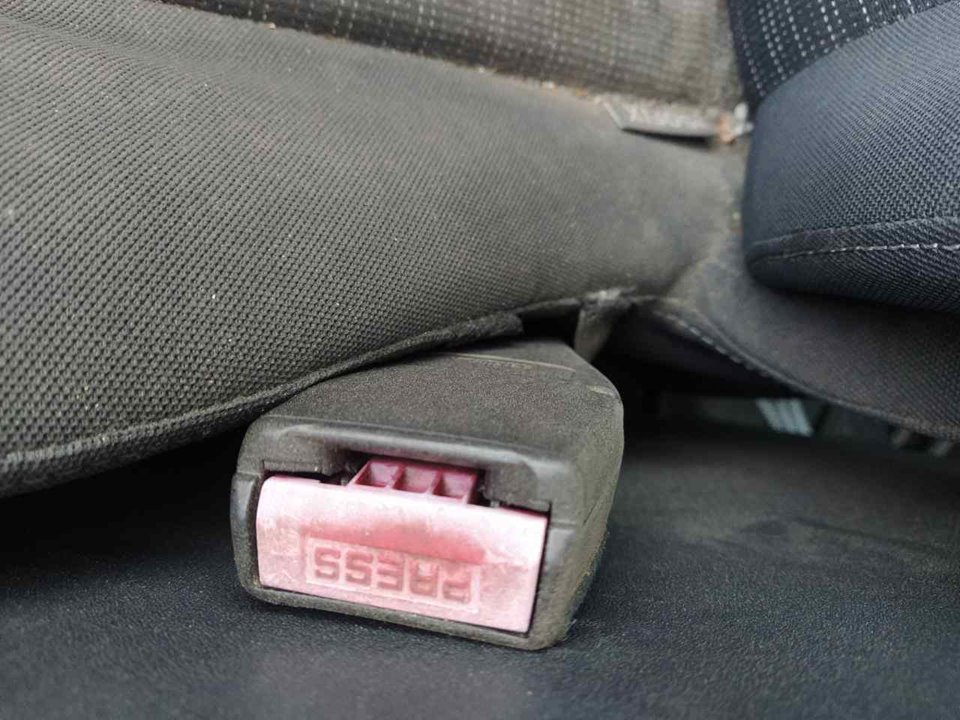 DODGE 1 generation (2008-2020) Пряжка ремня безопасности переднего правого сиденья 25357894