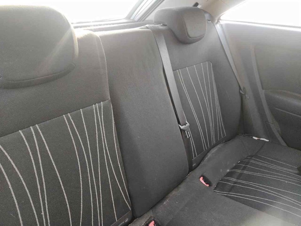 OPEL Corsa D (2006-2020) Rear Left Seat Buckle 25338629
