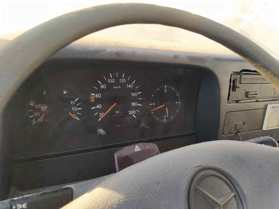 MERCEDES-BENZ Sprinter 1 generation (903) (1995-2006) Speedometer 25359983