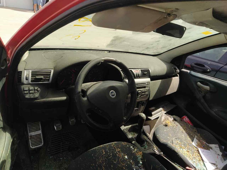 FIAT Front Left Window 25765038