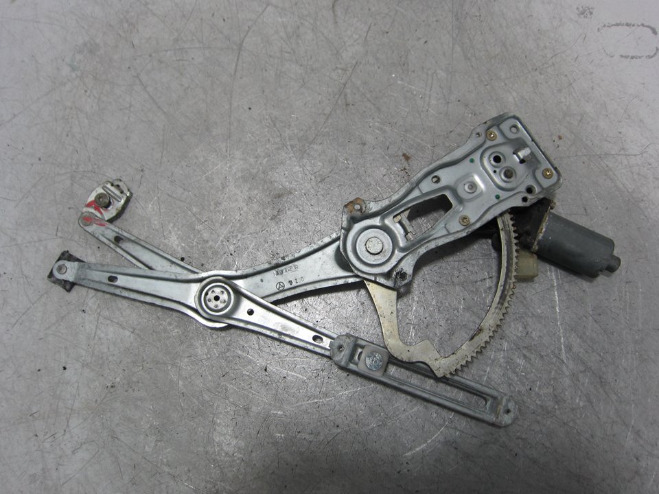 MERCEDES-BENZ E-Class W210 (1995-2002) Lève-vitre de porte avant gauche 0130821708 23887186