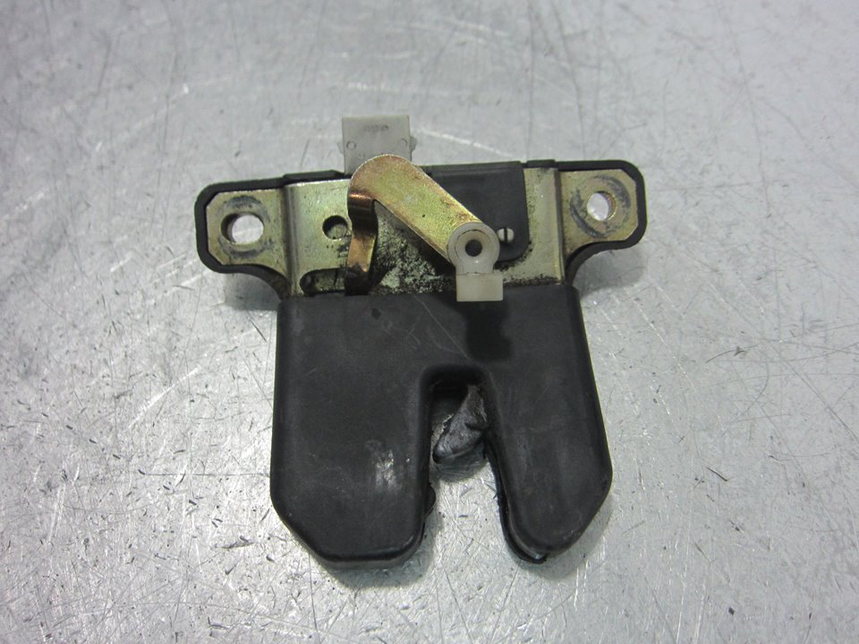 SEAT Toledo 2 generation (1999-2006) Takaluukun takaluukun lukko D5827505D 25434938