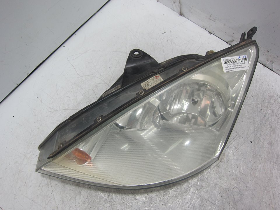 FORD Focus 1 generation (1998-2010) Front left turn light 2M5113W030 21277130