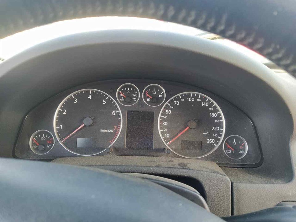 AUDI A6 C5/4B (1997-2004) Speedometer 25369291