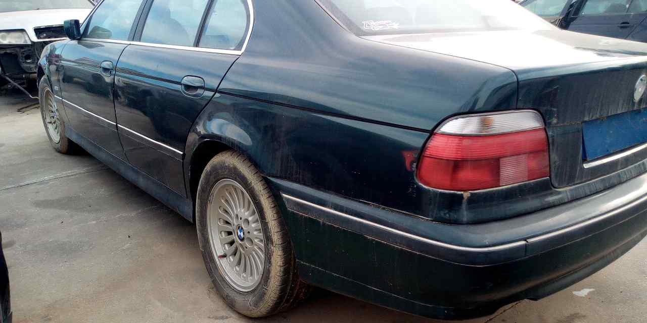BMW 5 Series E39 (1995-2004) Pare-chocs arrière 25372867