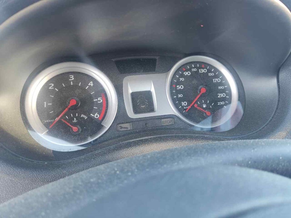 RENAULT Clio 3 generation (2005-2012) Speedometer 25438777