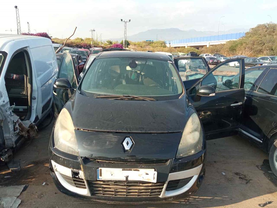 RENAULT Scenic 3 generation (2009-2015) Priekinių dešinių durų stiklo pakelėjas 807302741R 24961566