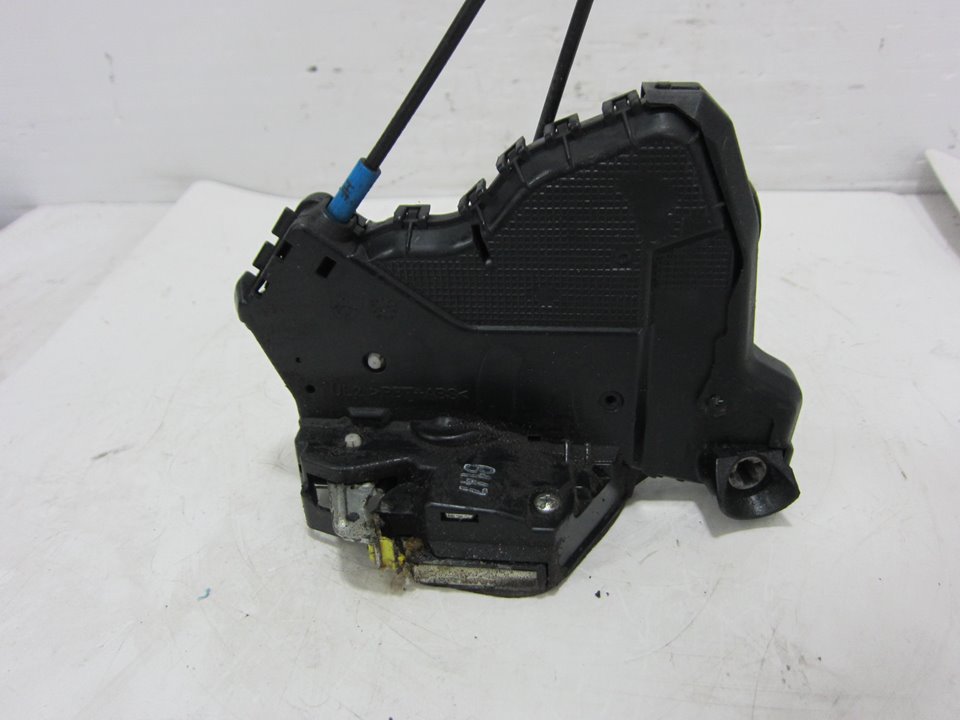 TOYOTA Auris 2 generation (2012-2015) Front Left Door Lock A046693 24938651