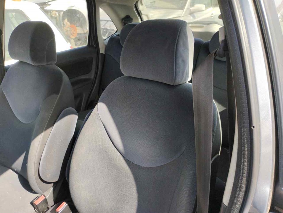 TOYOTA Front Left Seat 25331468