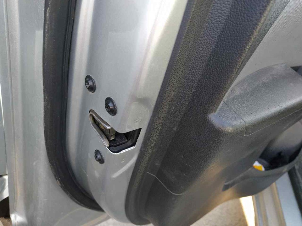 CHEVROLET Aveo T300 (2011-2020) Bal első ajtó zárja 25780184