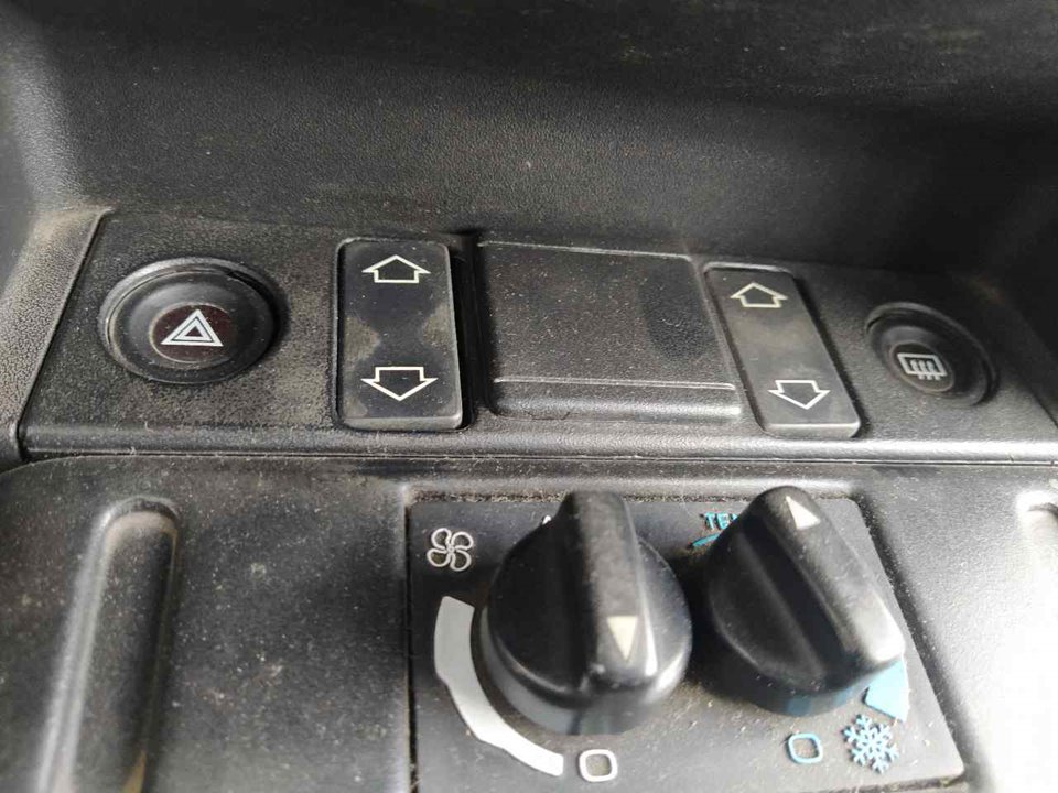 CITROËN AX 1 generation (1986-1998) Hazard button 25370211