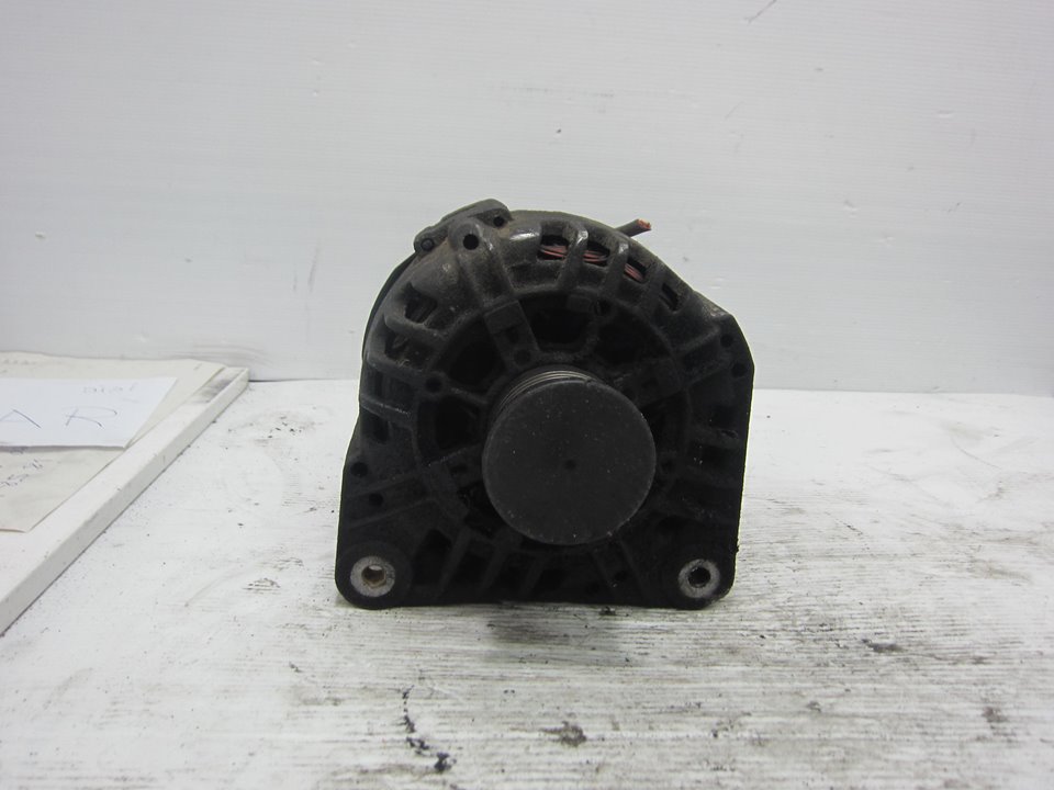 OPEL Vivaro A (2002-2006) Alternator 8200086130 21275045