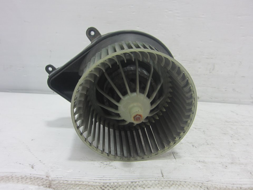 OPEL Vectra B (1995-1999) Ventilateur de chauffage 210681233F 25703715