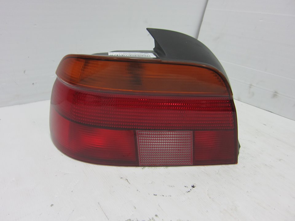 BMW 5 Series E39 (1995-2004) Vänster bakljus bak 14603300 21132121
