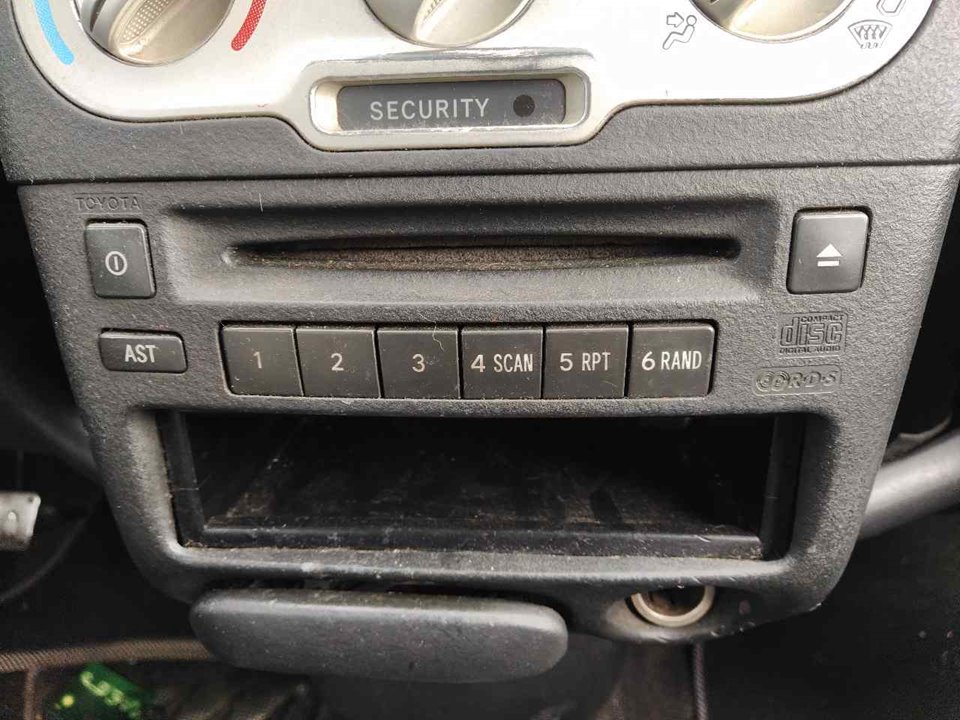 TOYOTA Yaris 1 generation (1999-2005) Musikafspiller uden GPS 25336148