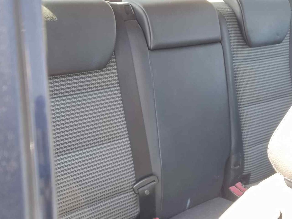 MERCEDES-BENZ A-Class W169 (2004-2012) Rear Left Seat Buckle 25340368